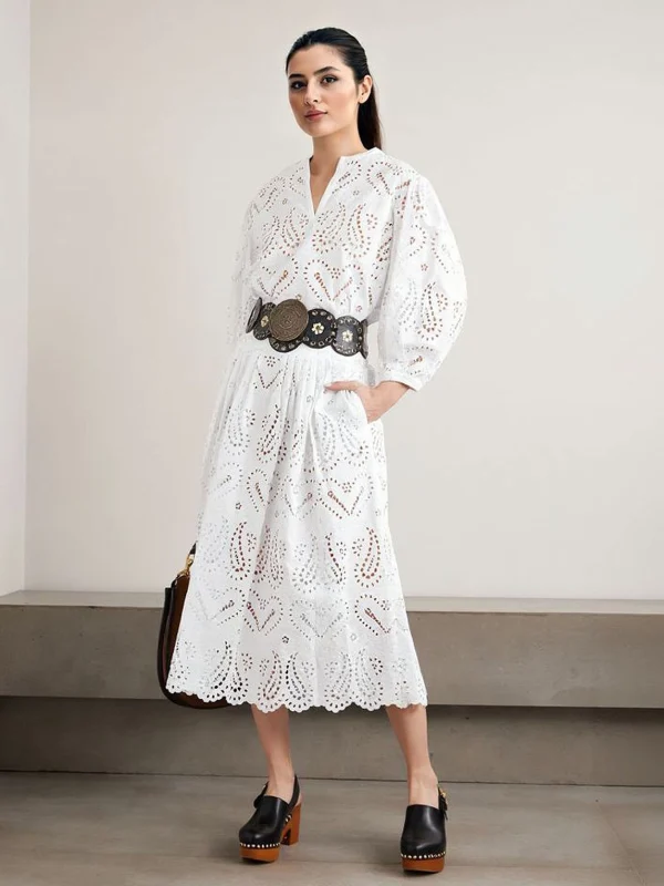 Elegant Cutout Embroidered Lace Skirt - Image 3