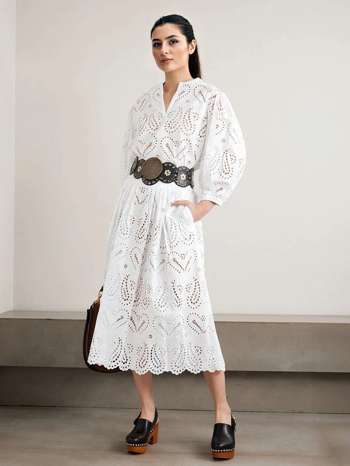 Elegant Cutout Embroidered Lace Skirt - Image 3